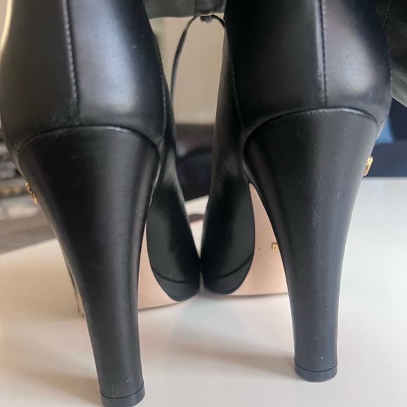 Drawstring Gucci boots - Picture 6 of 7